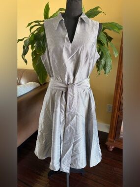 Silver/Metallic Signature by Robbie Bee sleeveless A-line w/pockets - size 14